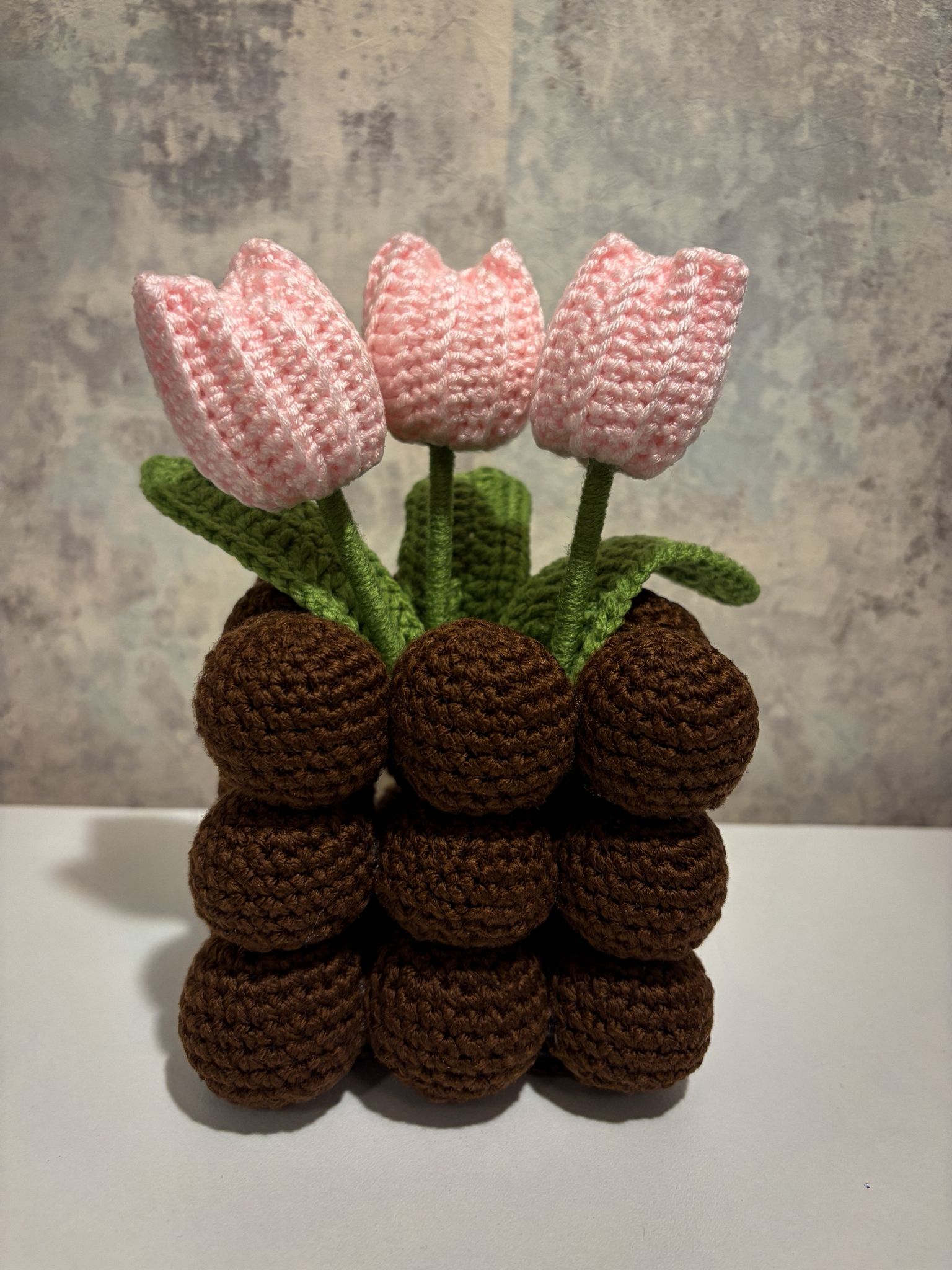 Ghiveci crosetat - Lalele